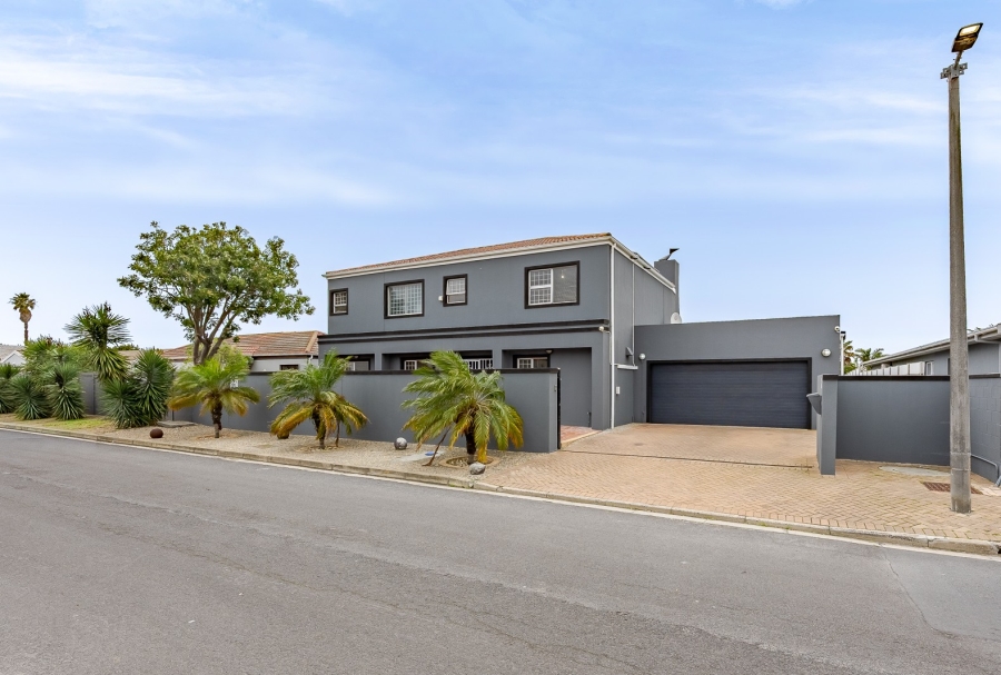 4 Bedroom Property for Sale in Milnerton Ridge Western Cape